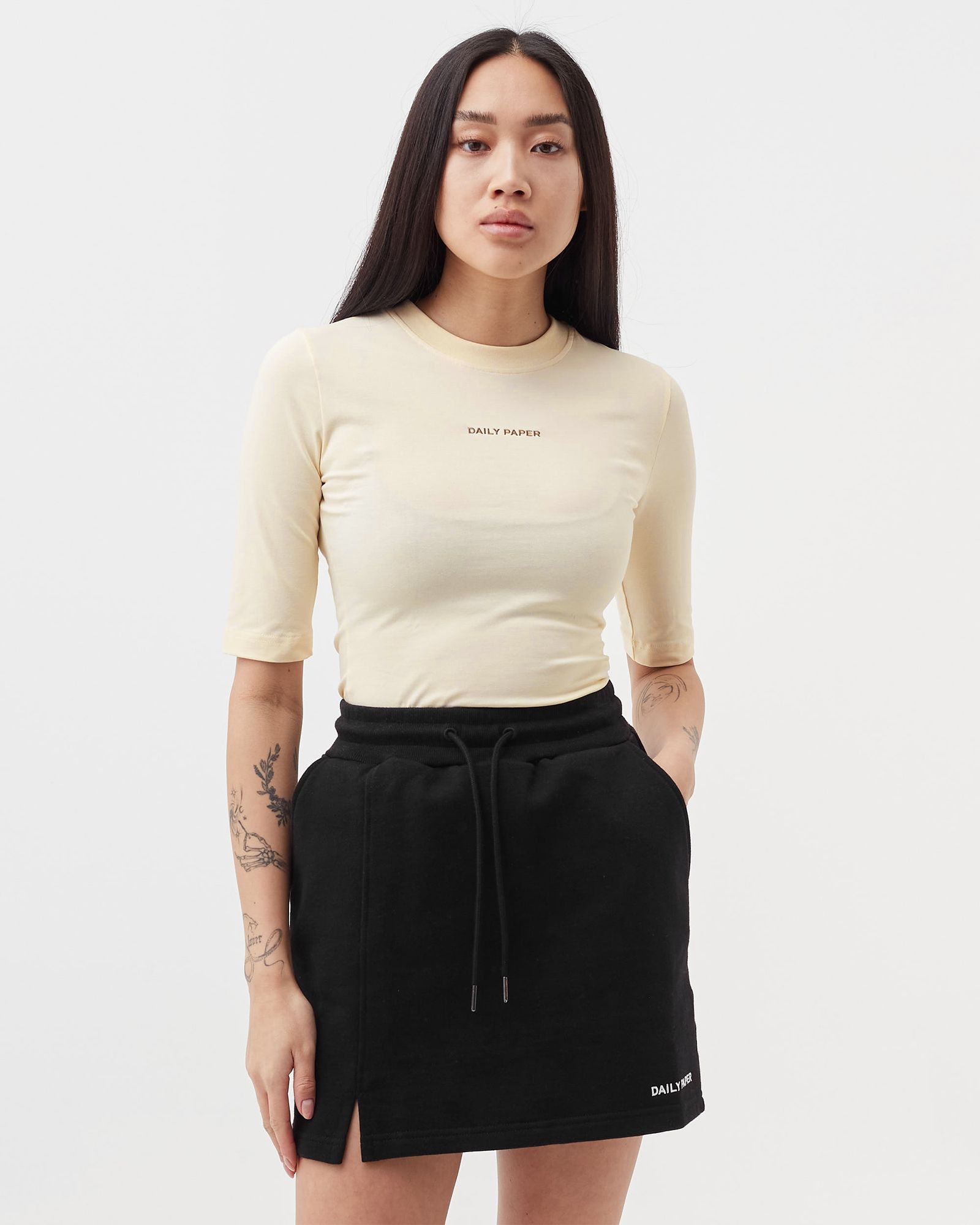 WMNS ehalf tee