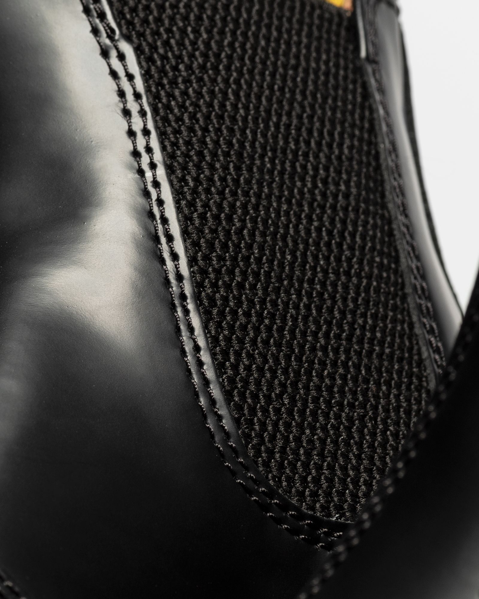 2976 SMOOTH LEATHER CHELSEA BOOTS BLACK