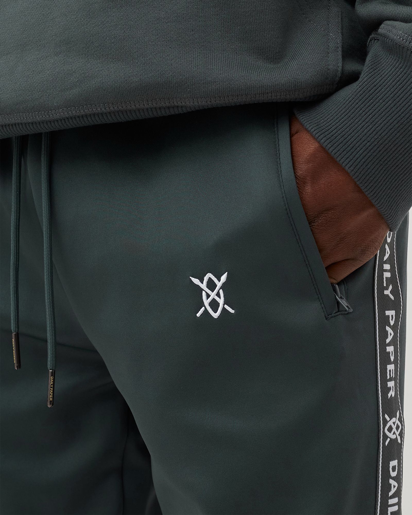tonal etape logo trackpants