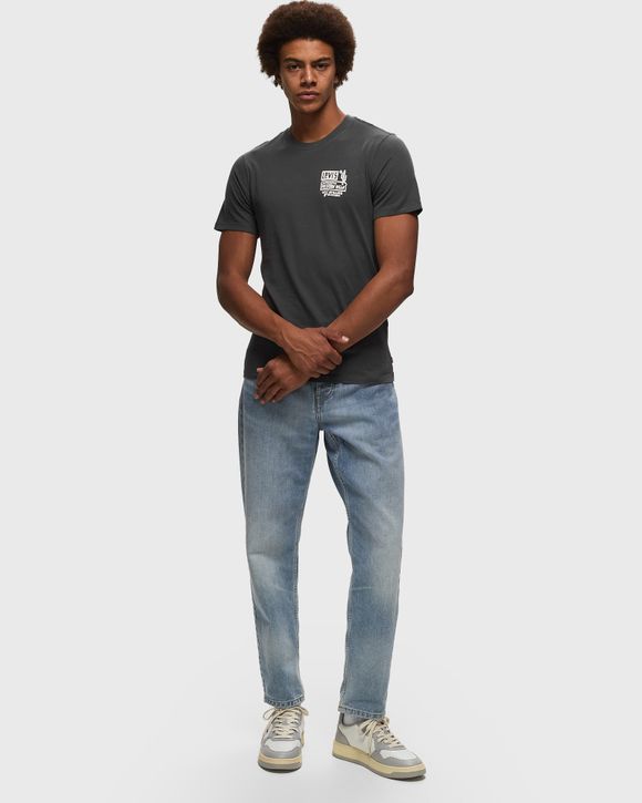 GRAPHIC CREWNECK TEE
