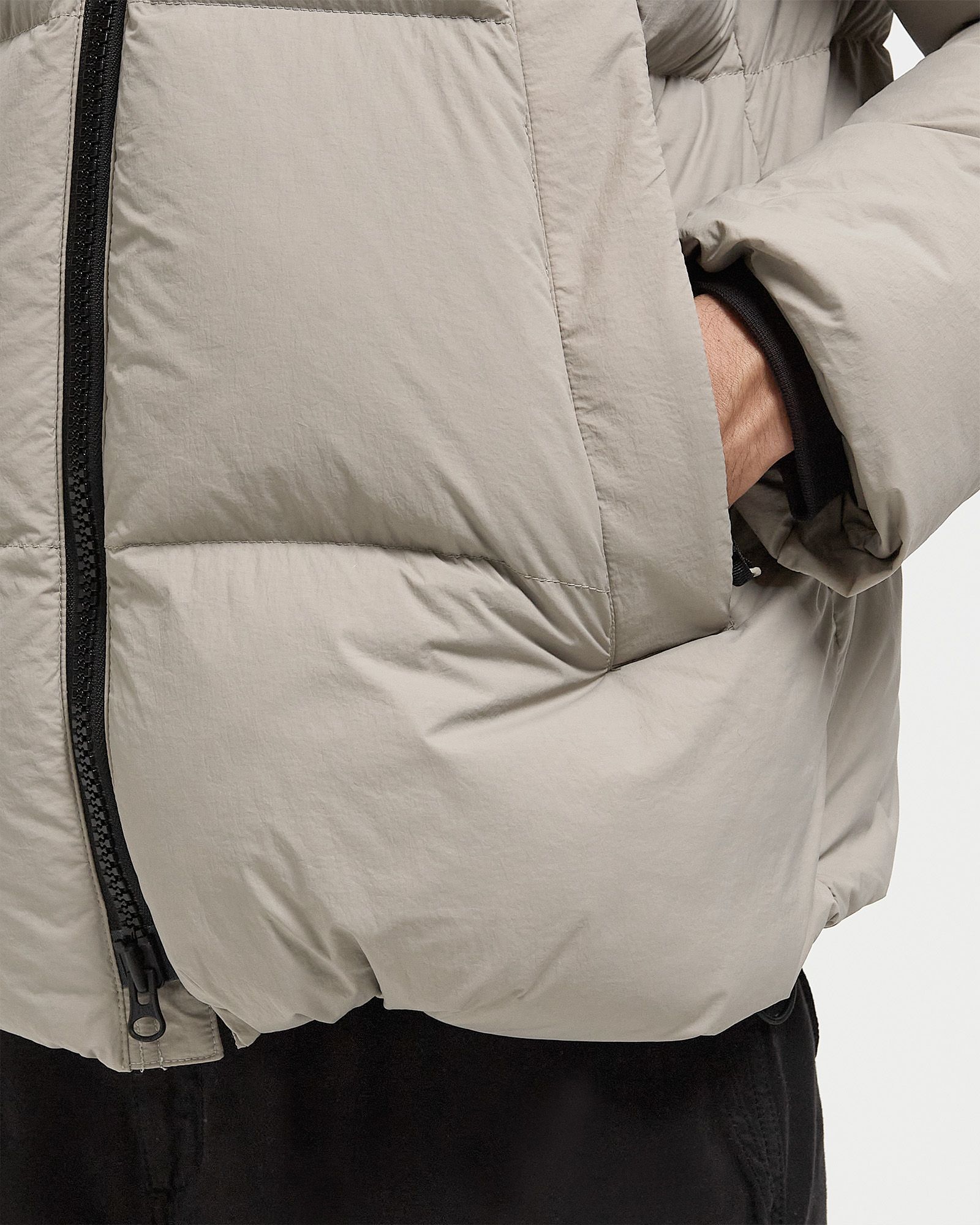 Crofton Puffer Matte