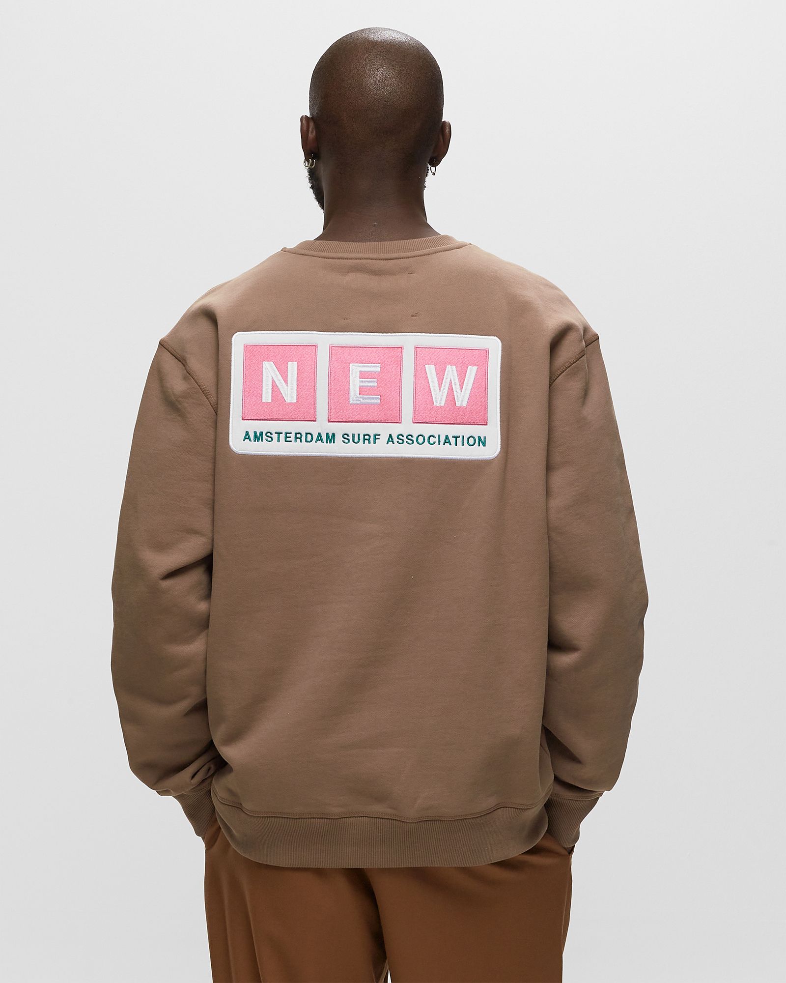 Container logo sweat