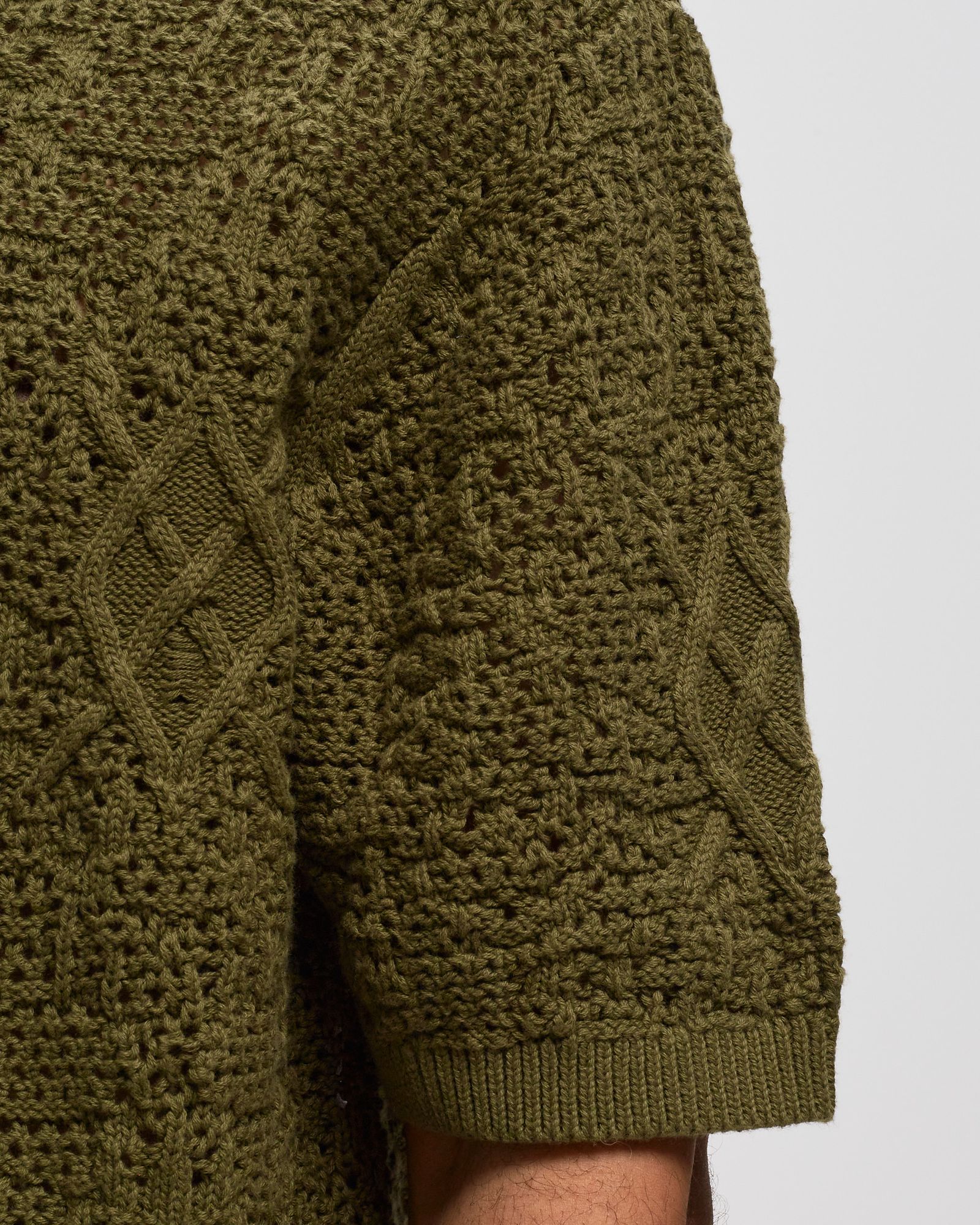 SHIELD CROCHET S/S TEE