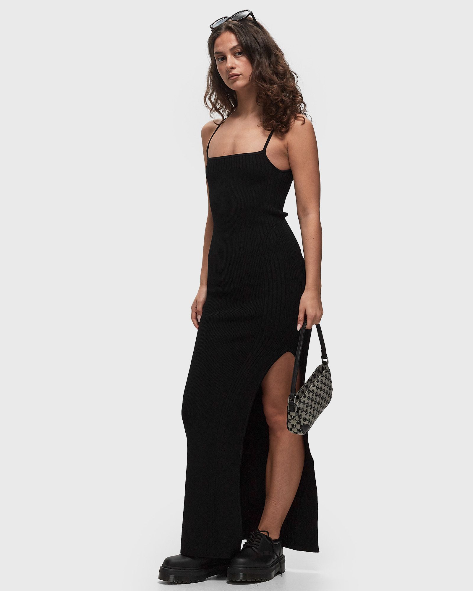 KNITTED SEAMLESS MAXI DRESS WITH SLIT