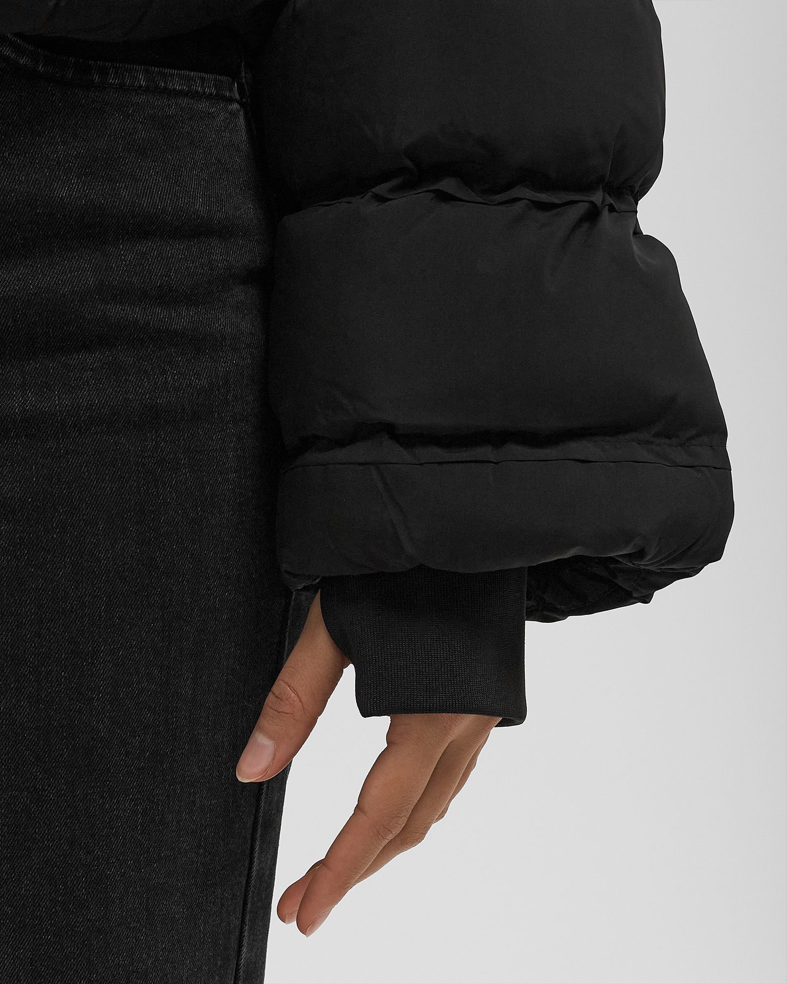 RELAXED SHORT PUFFER