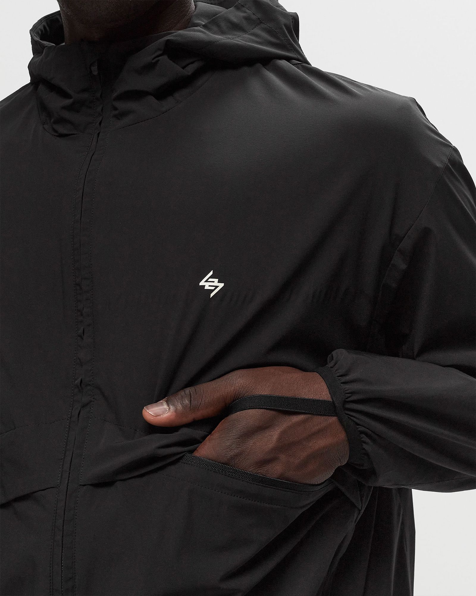 247 HOODED TRAINING JACKET