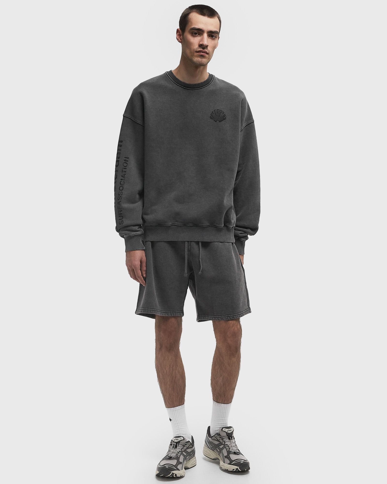 LOGO CREWNECK SWEATER