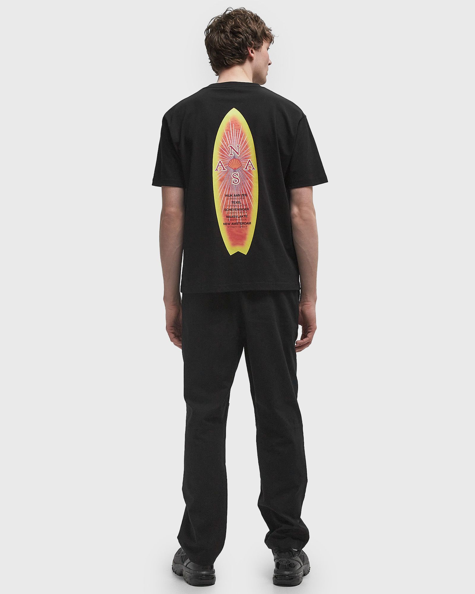 SURFBOARD TEE