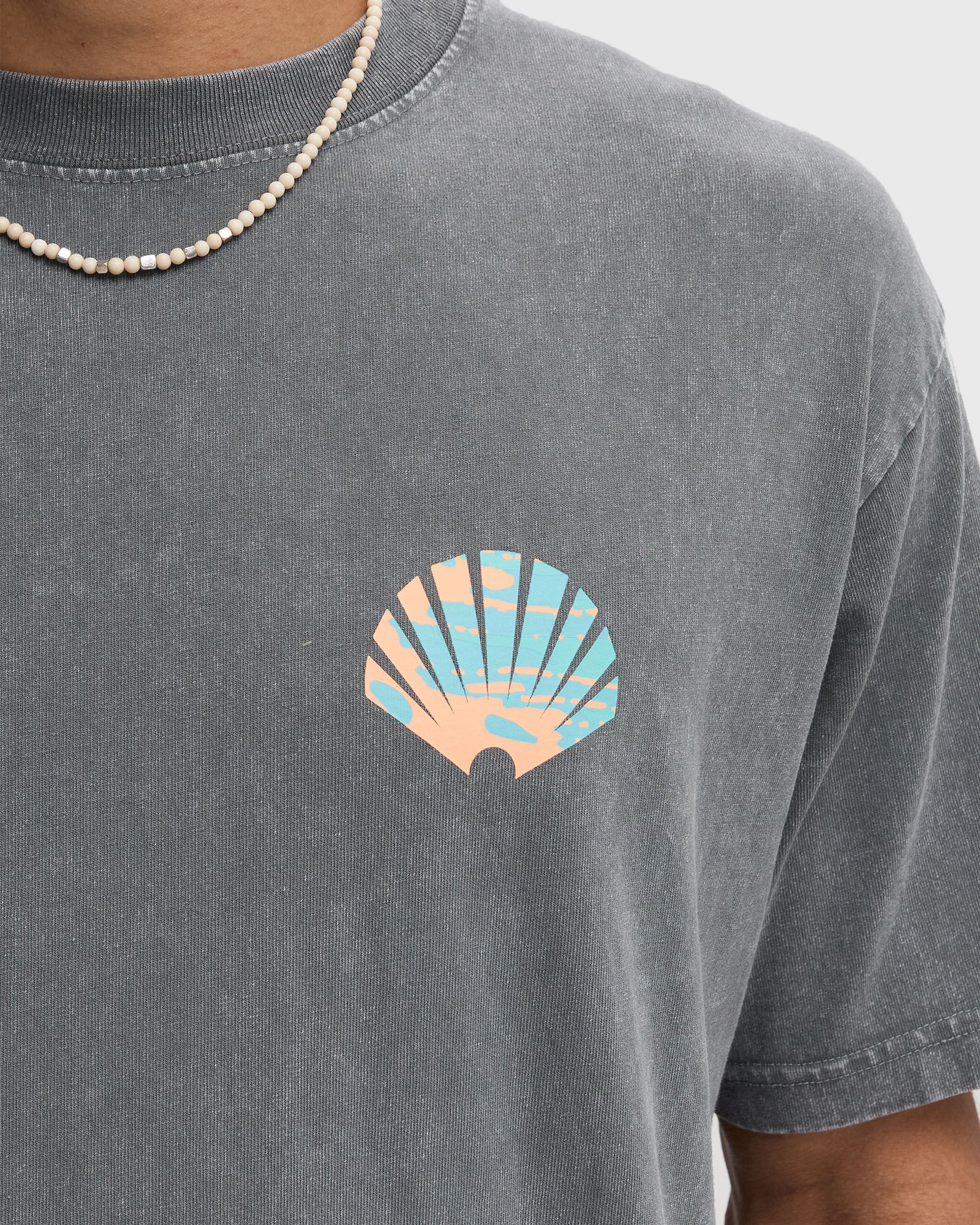LOGO TEE