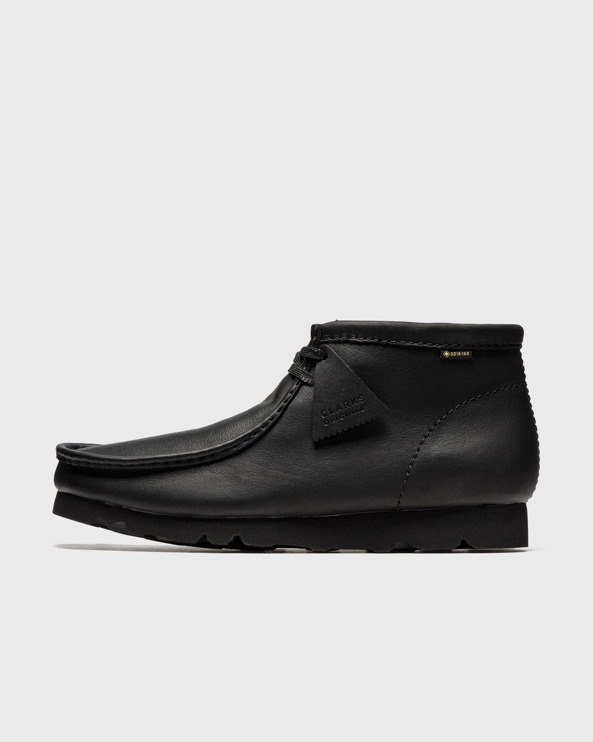 靴 Neighborhood Clarks Wallabee BT GTX Clarks x Neighborhood Wallabee BT GTX - Black – Feature