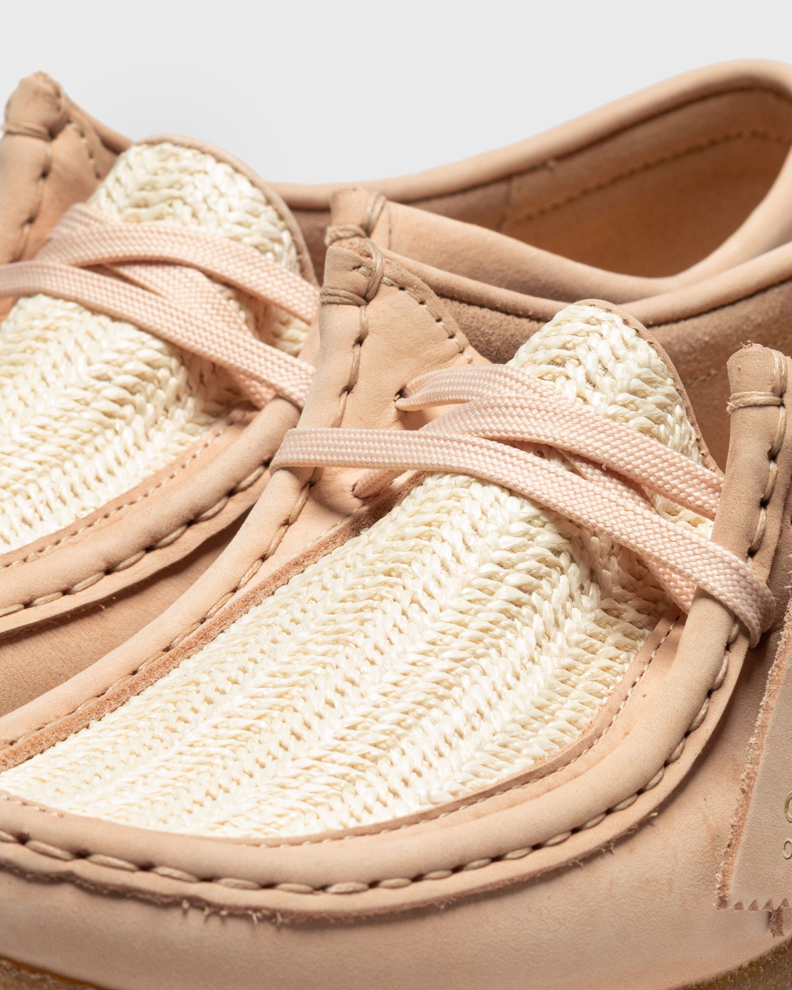 WMNS Wallabee Natural Raffia