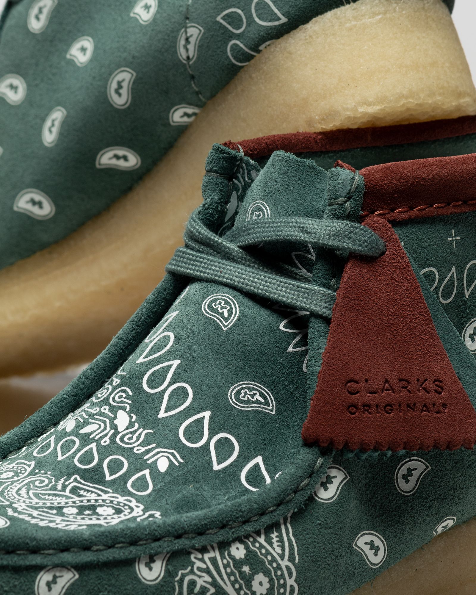 Wallabee Boot. Green Paisley