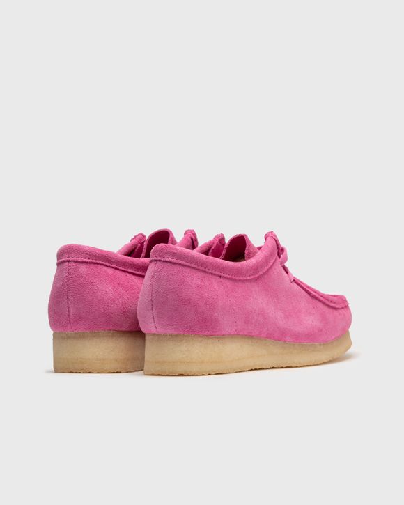 Pink clarks deals