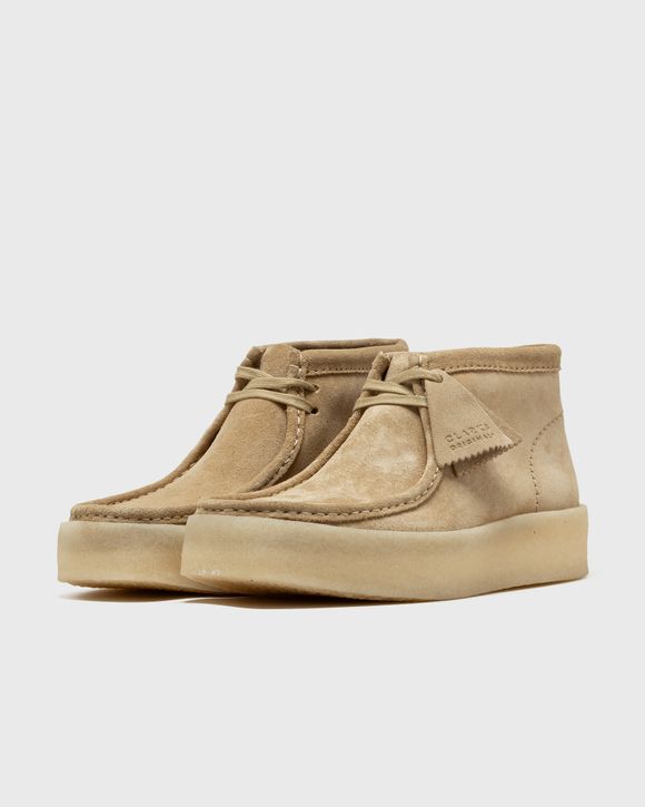 Brown suede store clarks wallabees