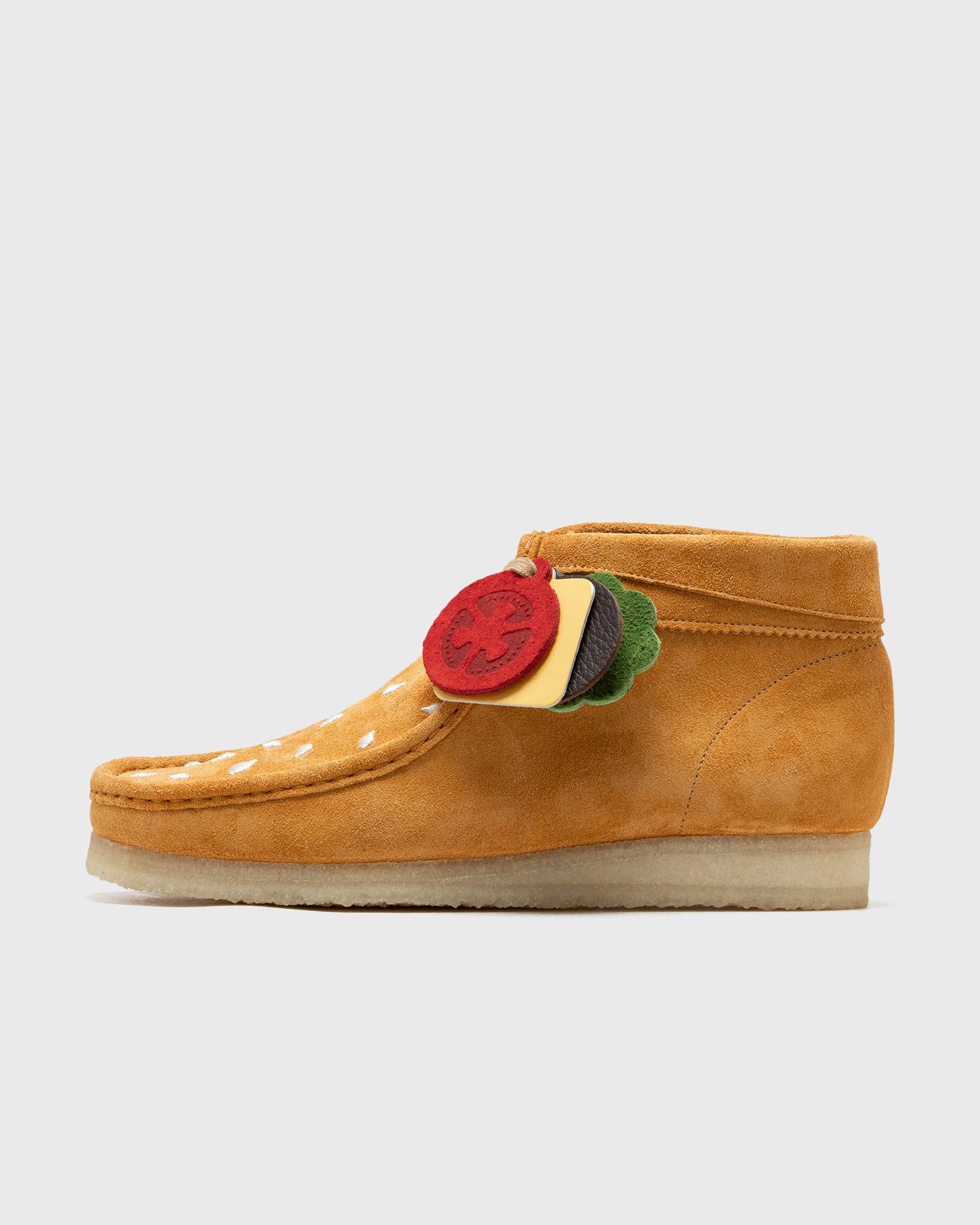 x VandyThePink Wallabee Boot