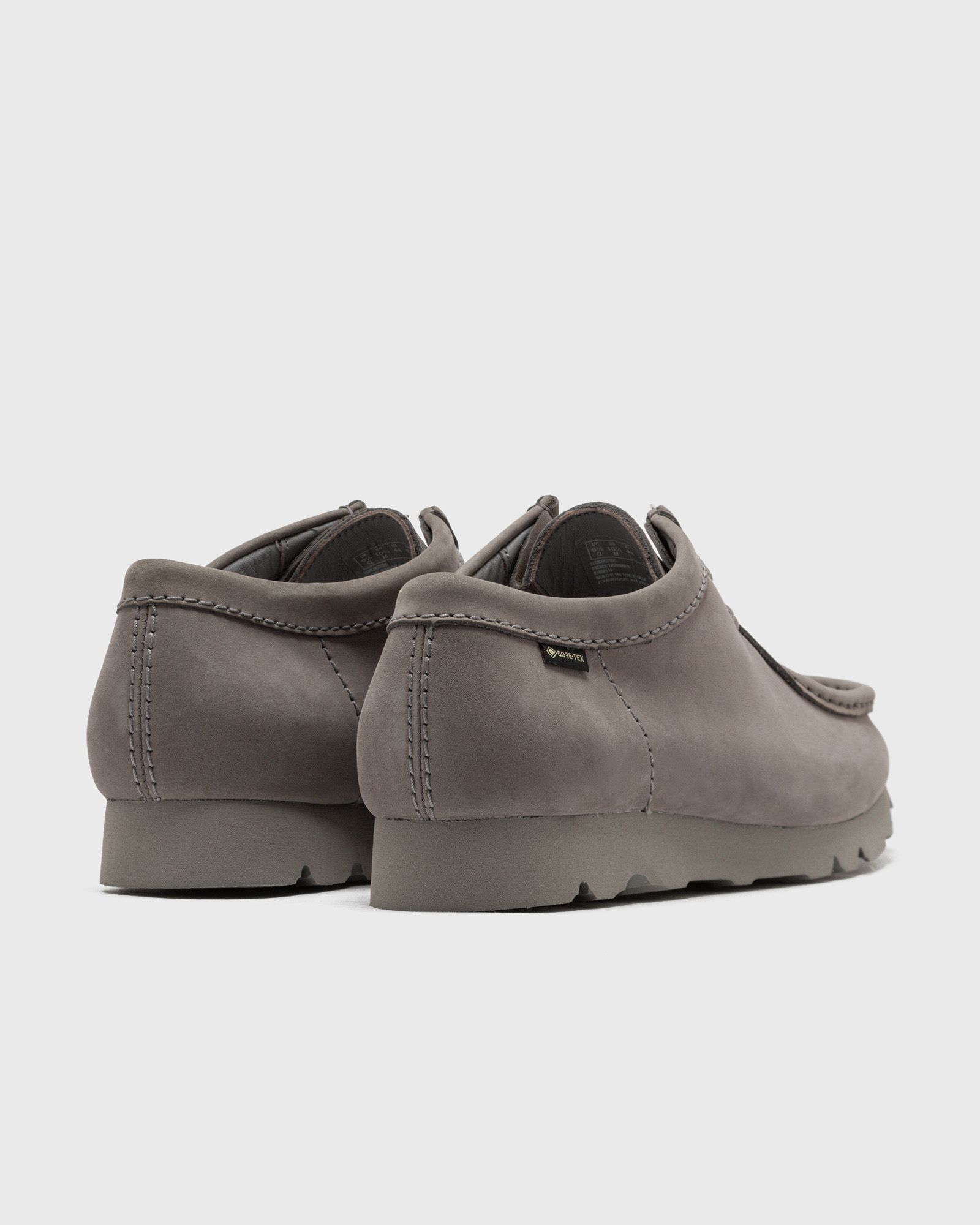 靴 WallabeeGTX CLARKS ORIGINALS Clarks Originals WallabeeGTX Grey | BSTN Store