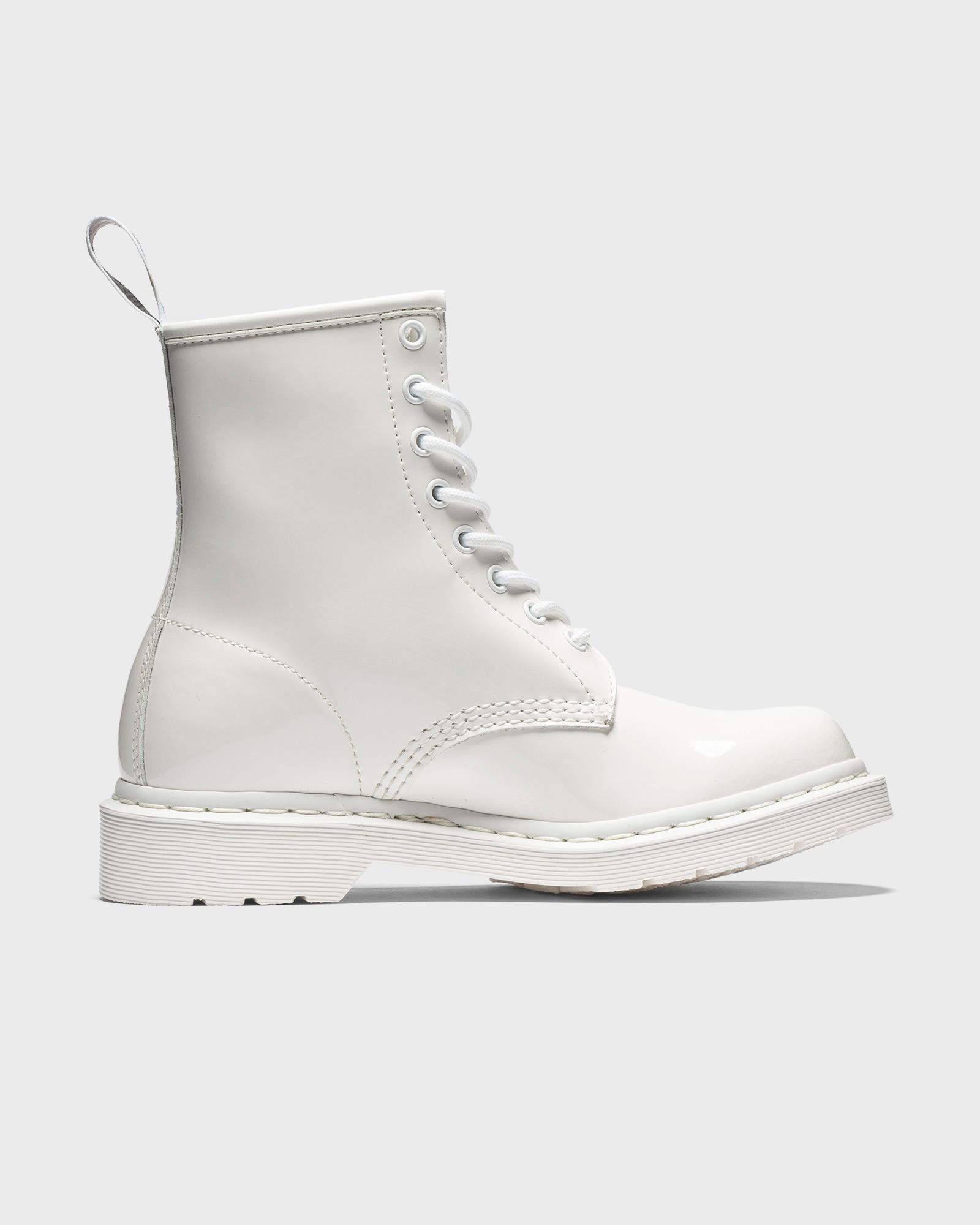 1460 Mono White Patent Lamper