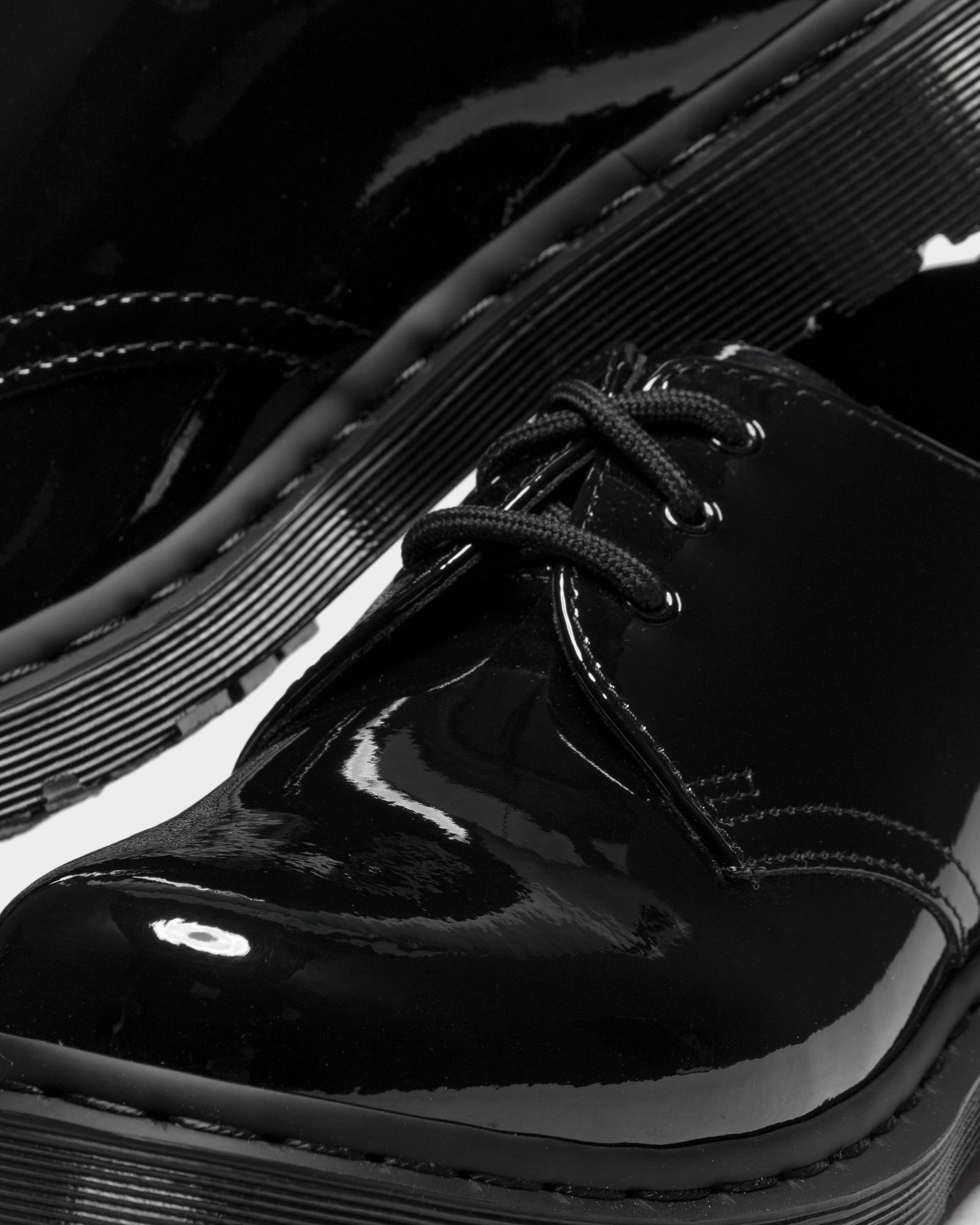 WMNS 1461 Mono Patent Lamper