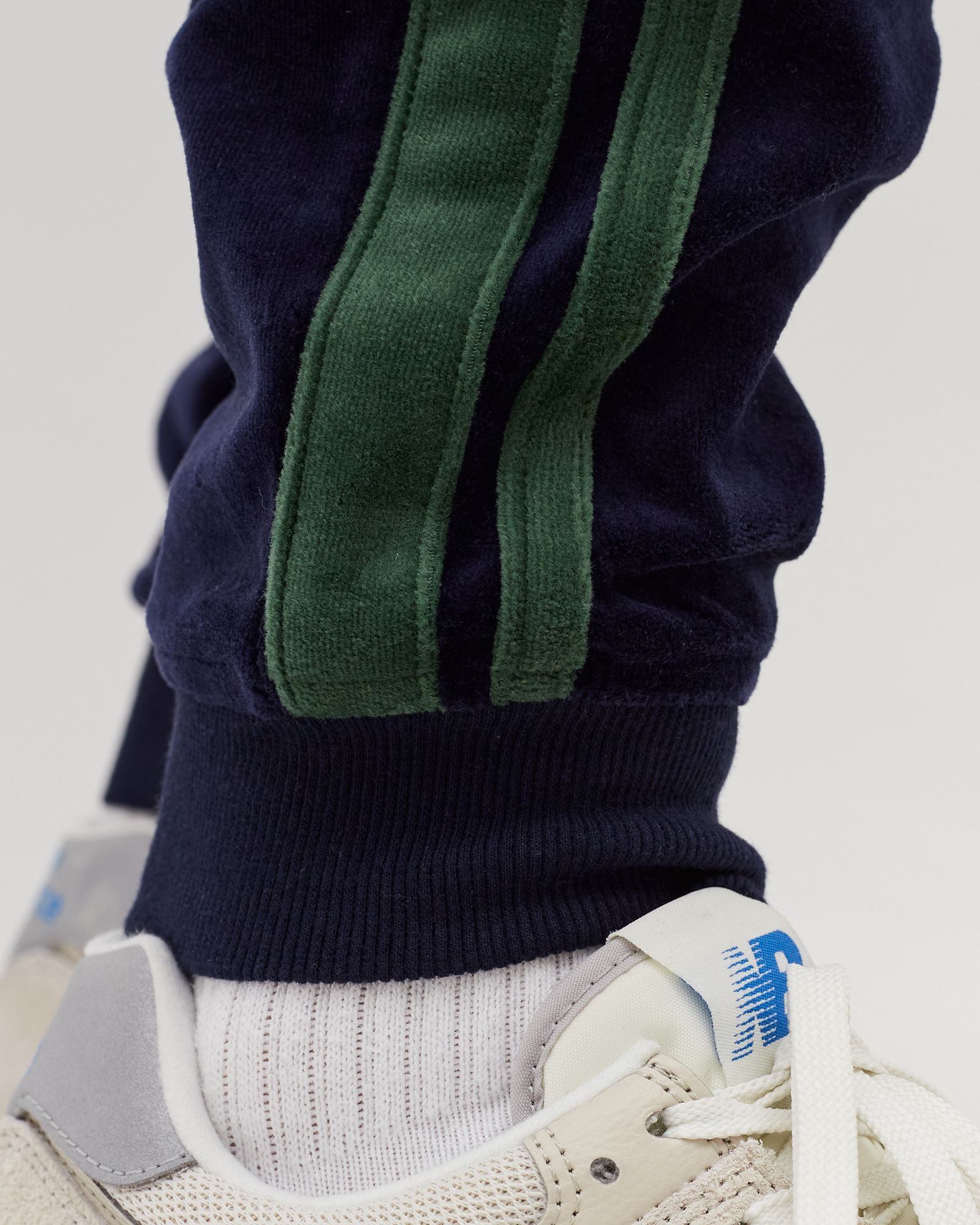 NEW DAMARINDO VELOUR TRACK PANT