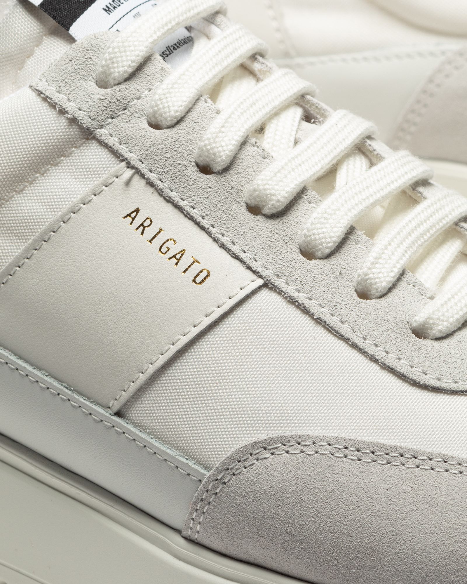 Genesis Vintage Runner