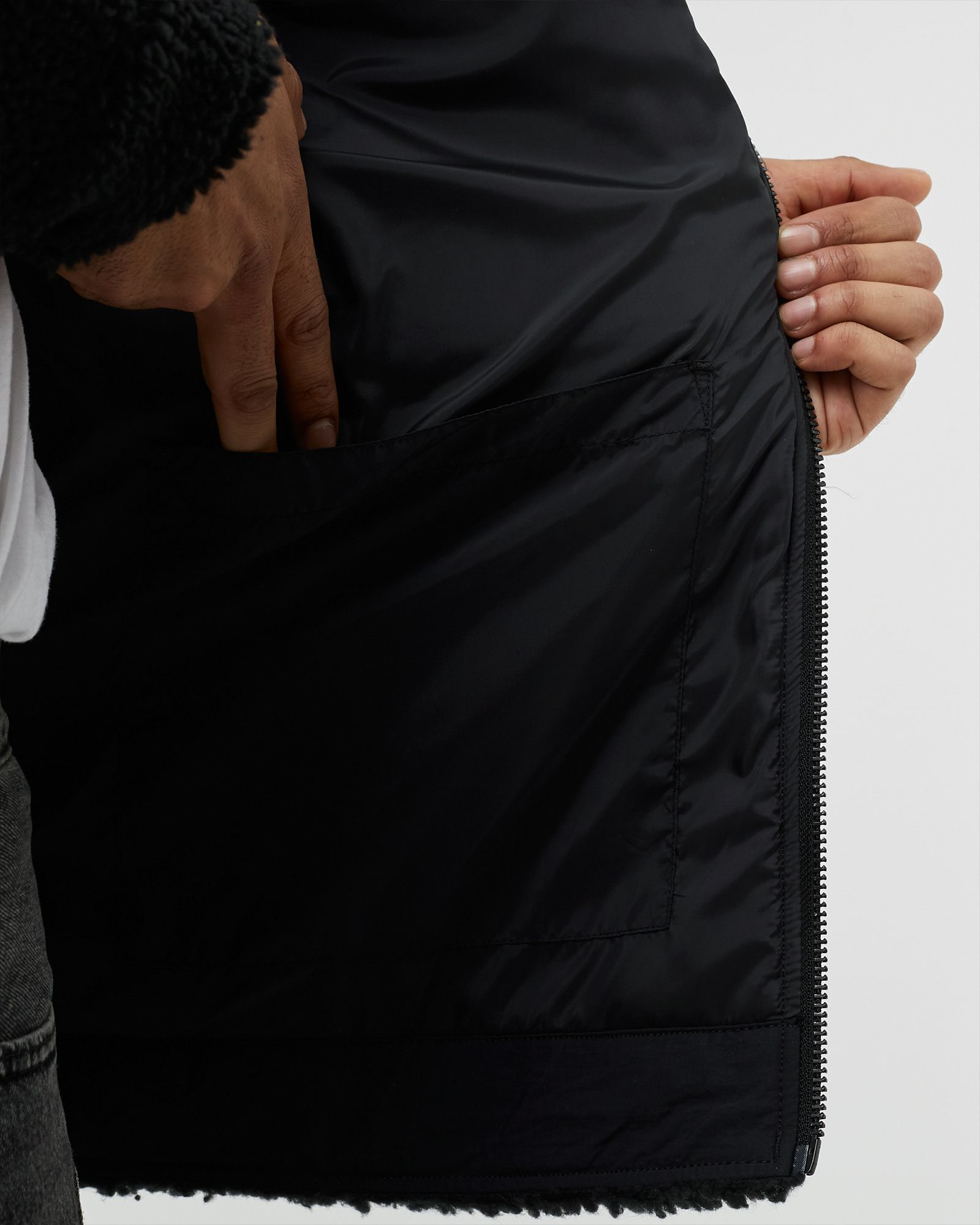 MASON MINIMALIST JACKET