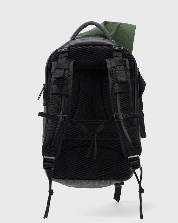 Isar M Komatsu Onibegie Nylon