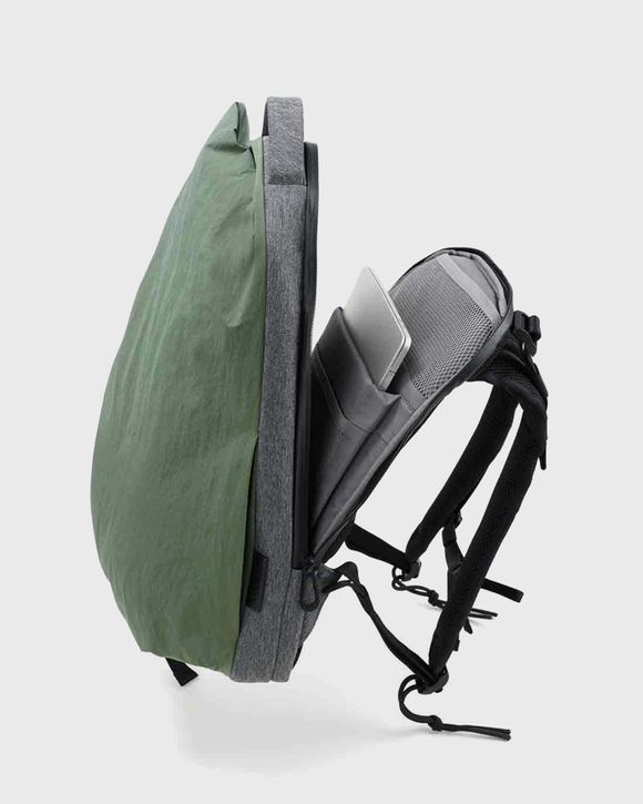 Isar M Komatsu Onibegie Nylon