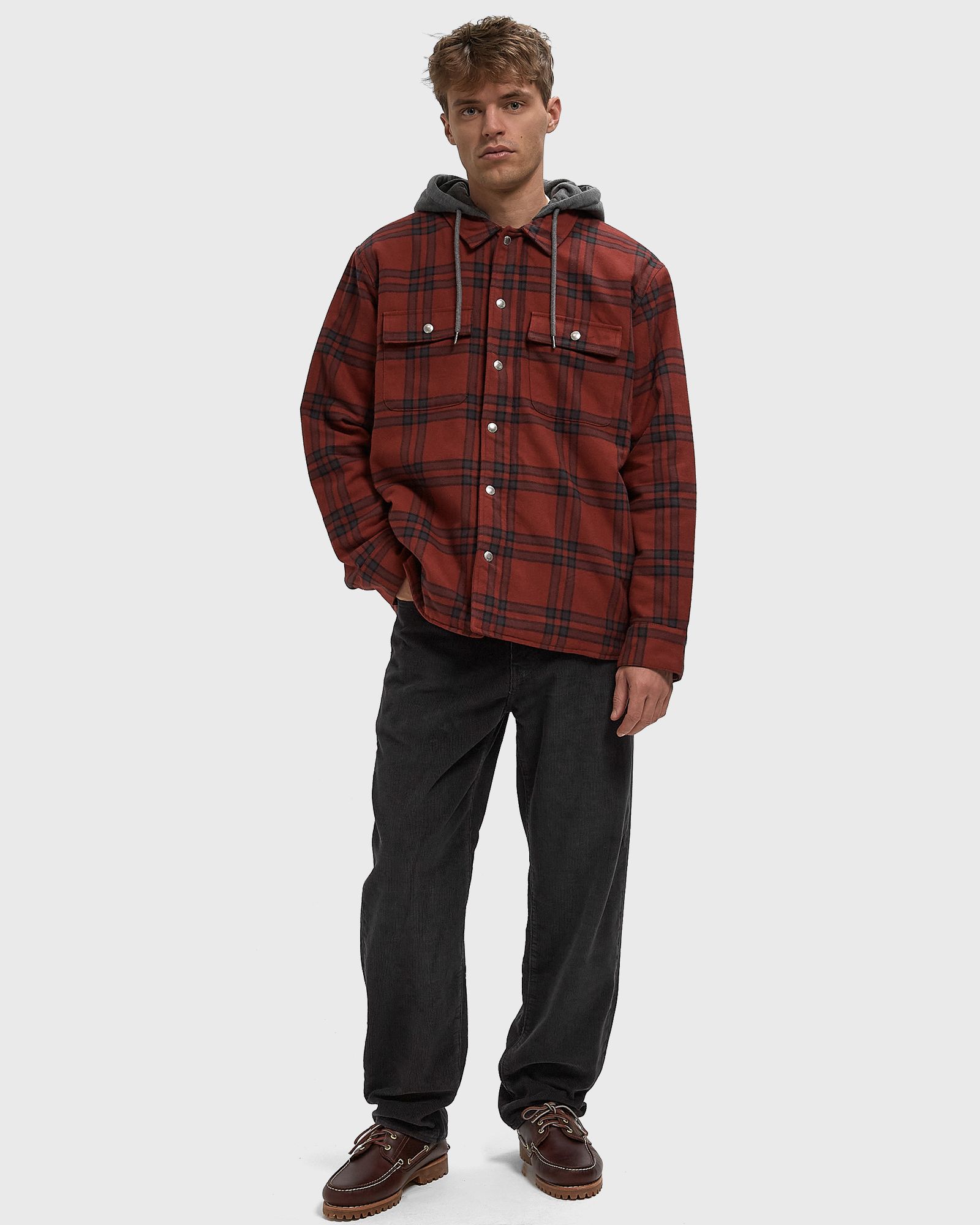 568™ LOOSE STRAIGHT