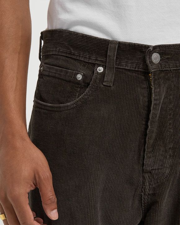 568™ LOOSE STRAIGHT