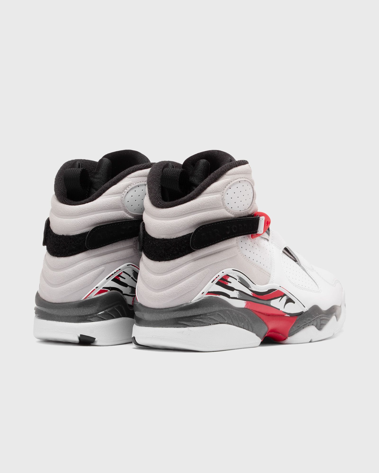 AIR JORDAN 8 RETRO "Bugs Bunny"