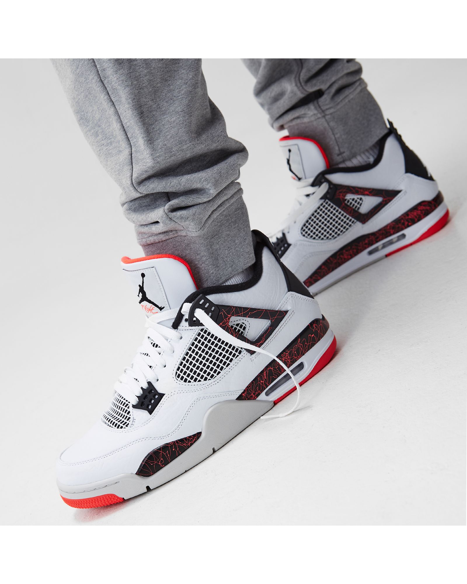 Air Jordan 4 Retro