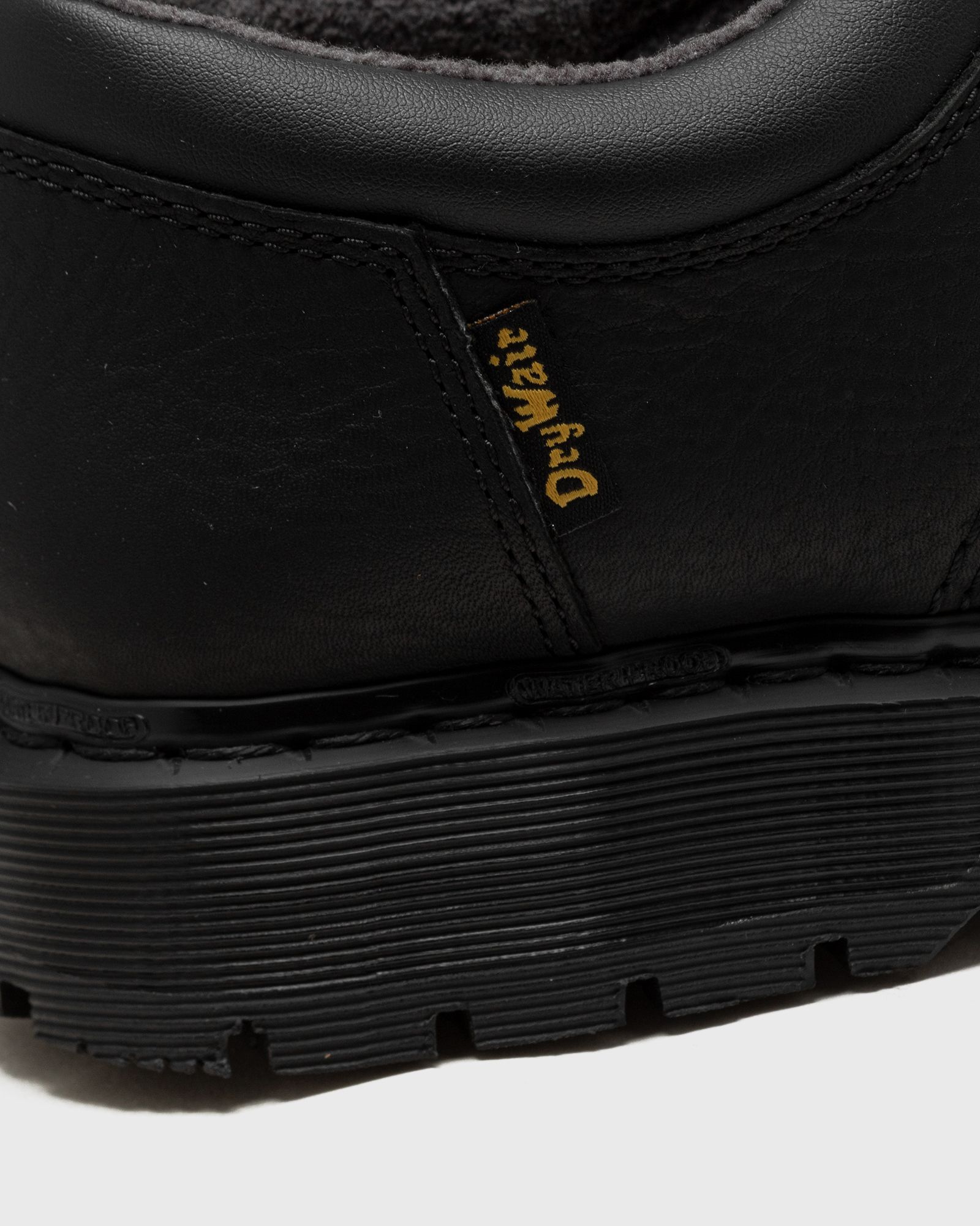 8053 Black Tailgate Wp