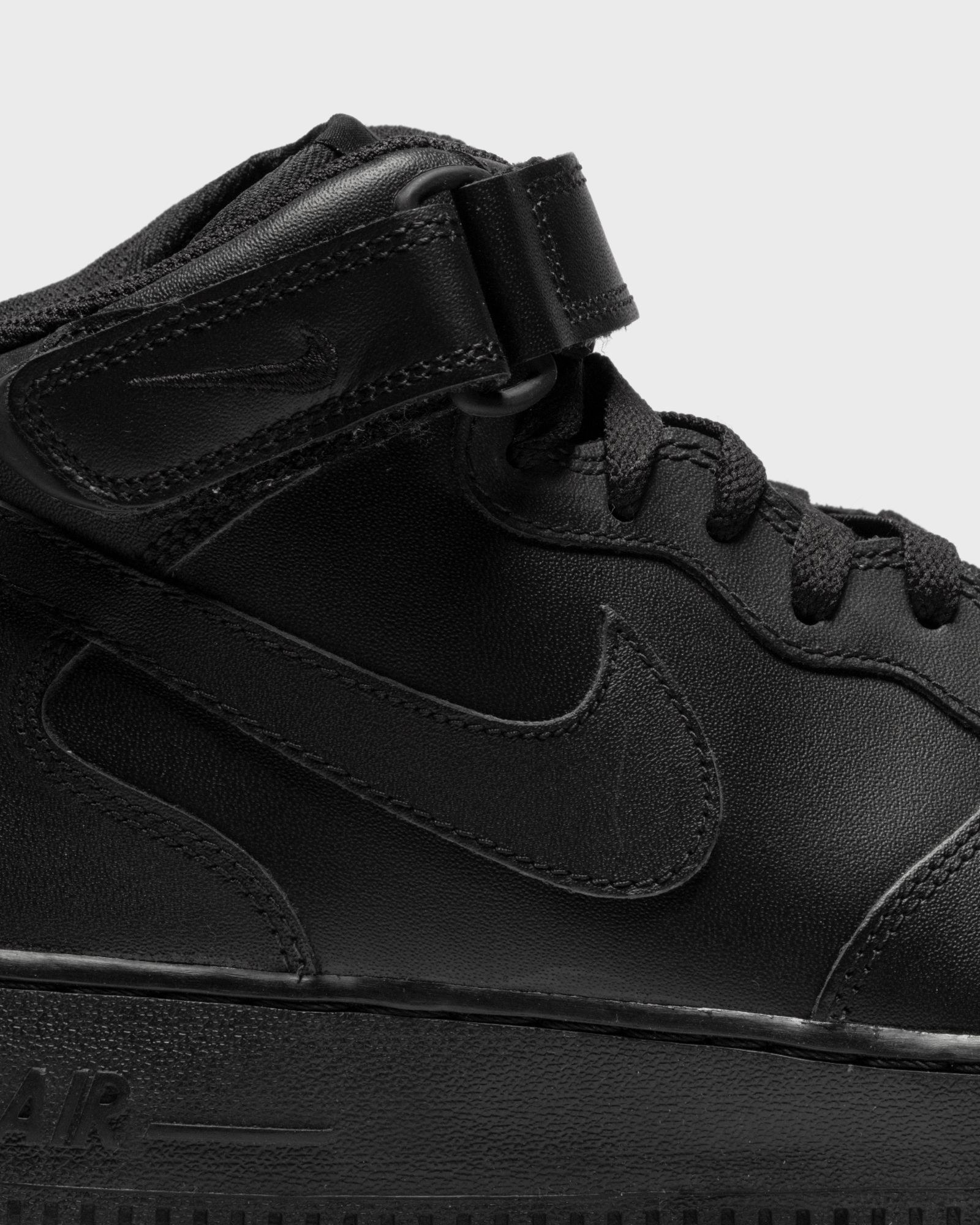 Air Force 1 Mid 07