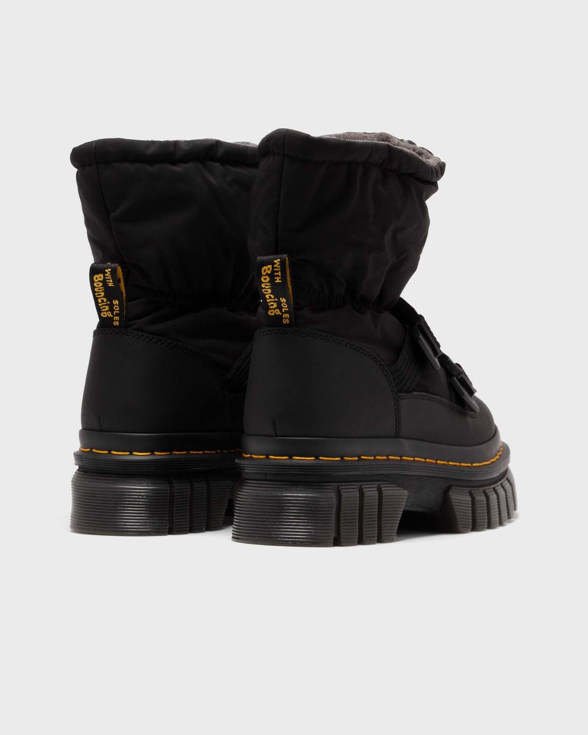 Dr martens wholesale descuento