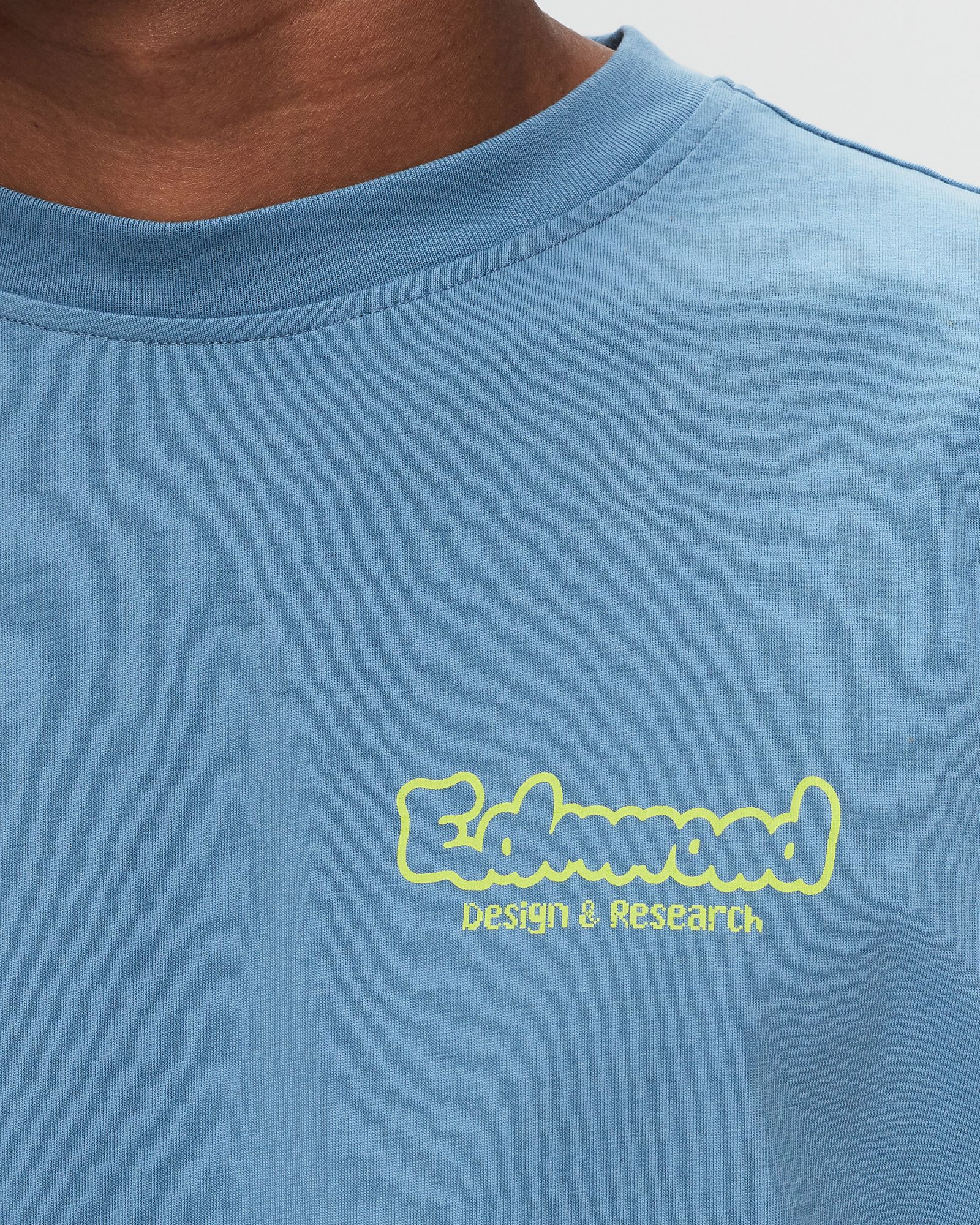 DESIGN & RESEARCH TEE