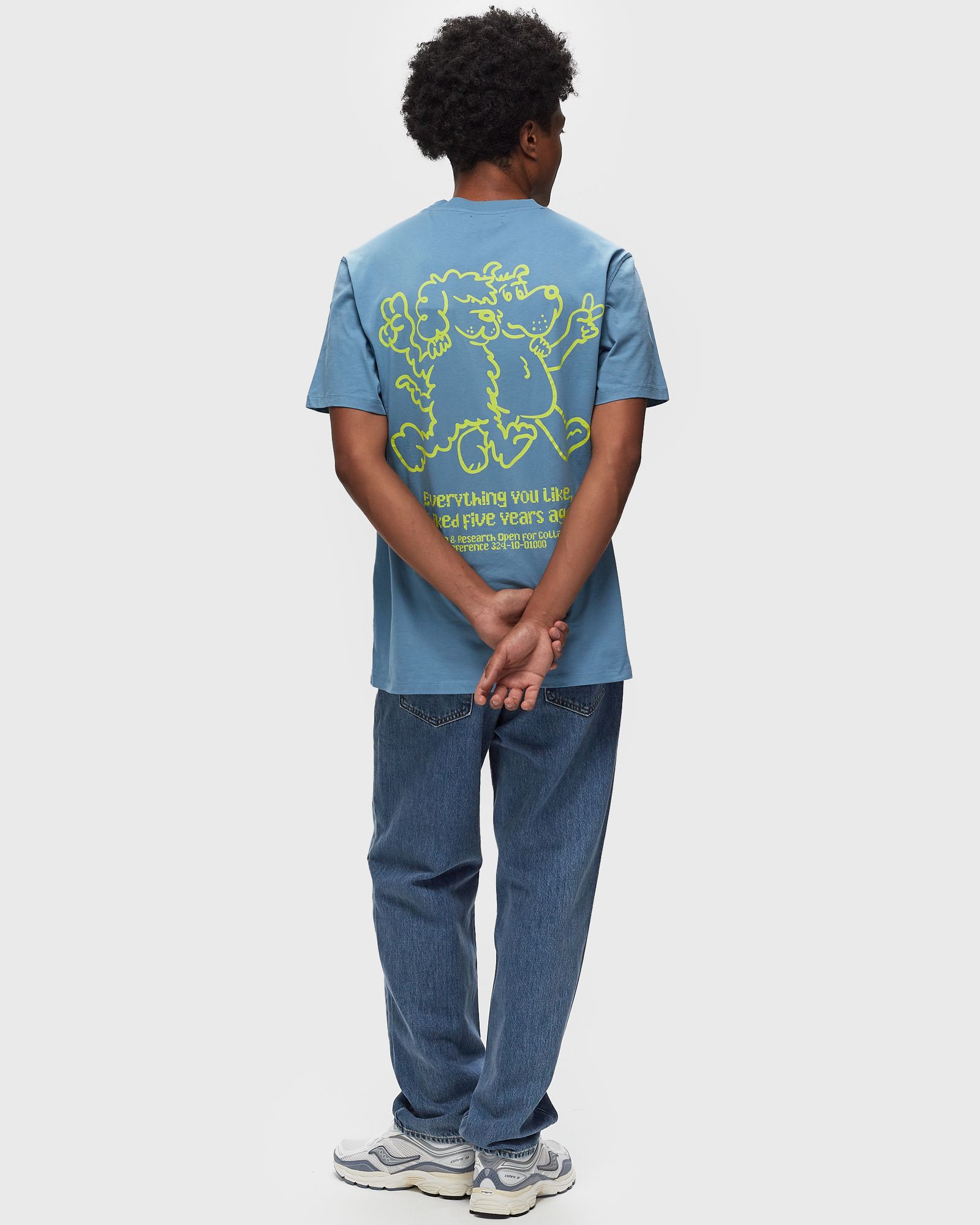 DESIGN & RESEARCH TEE