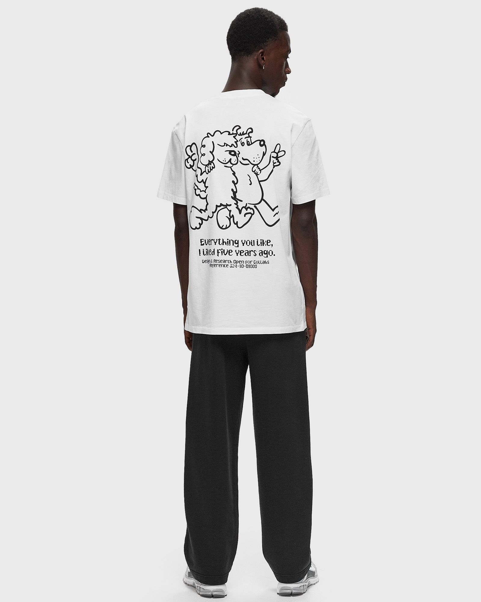 DESIGN & RESEARCH TEE