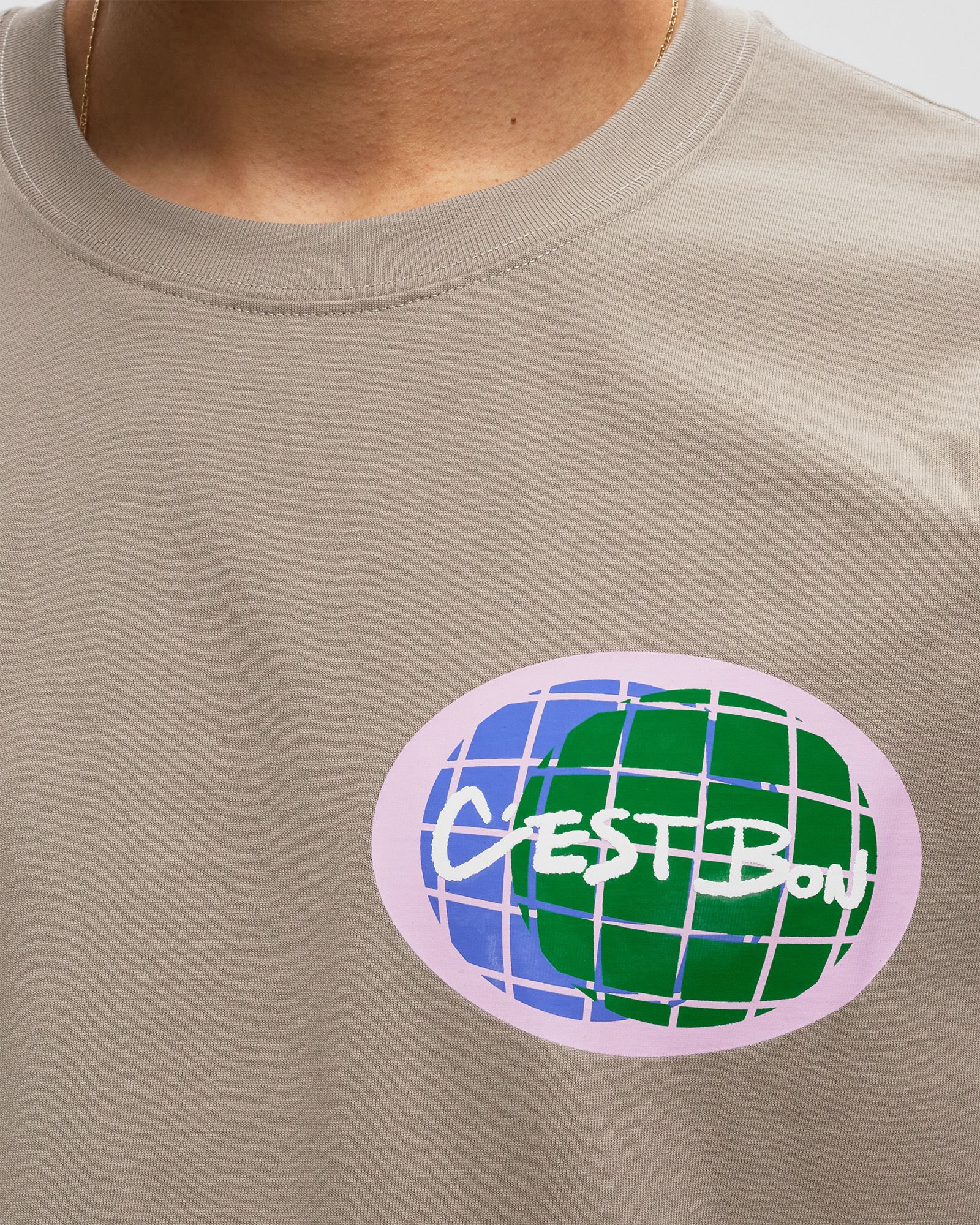 GLOBE TEE