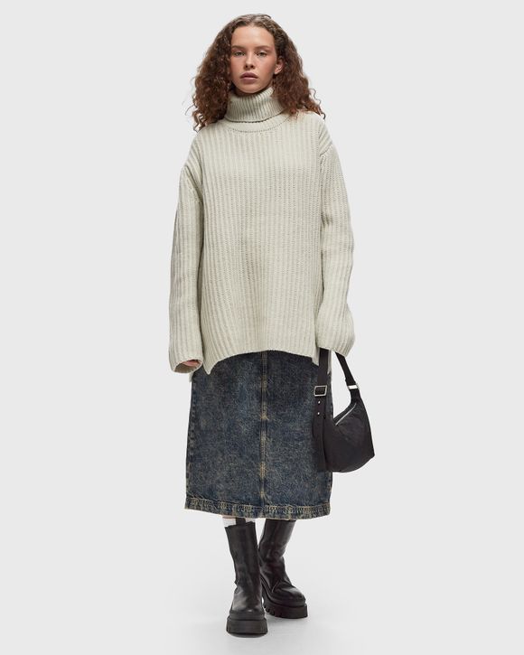 Paris Turtleneck