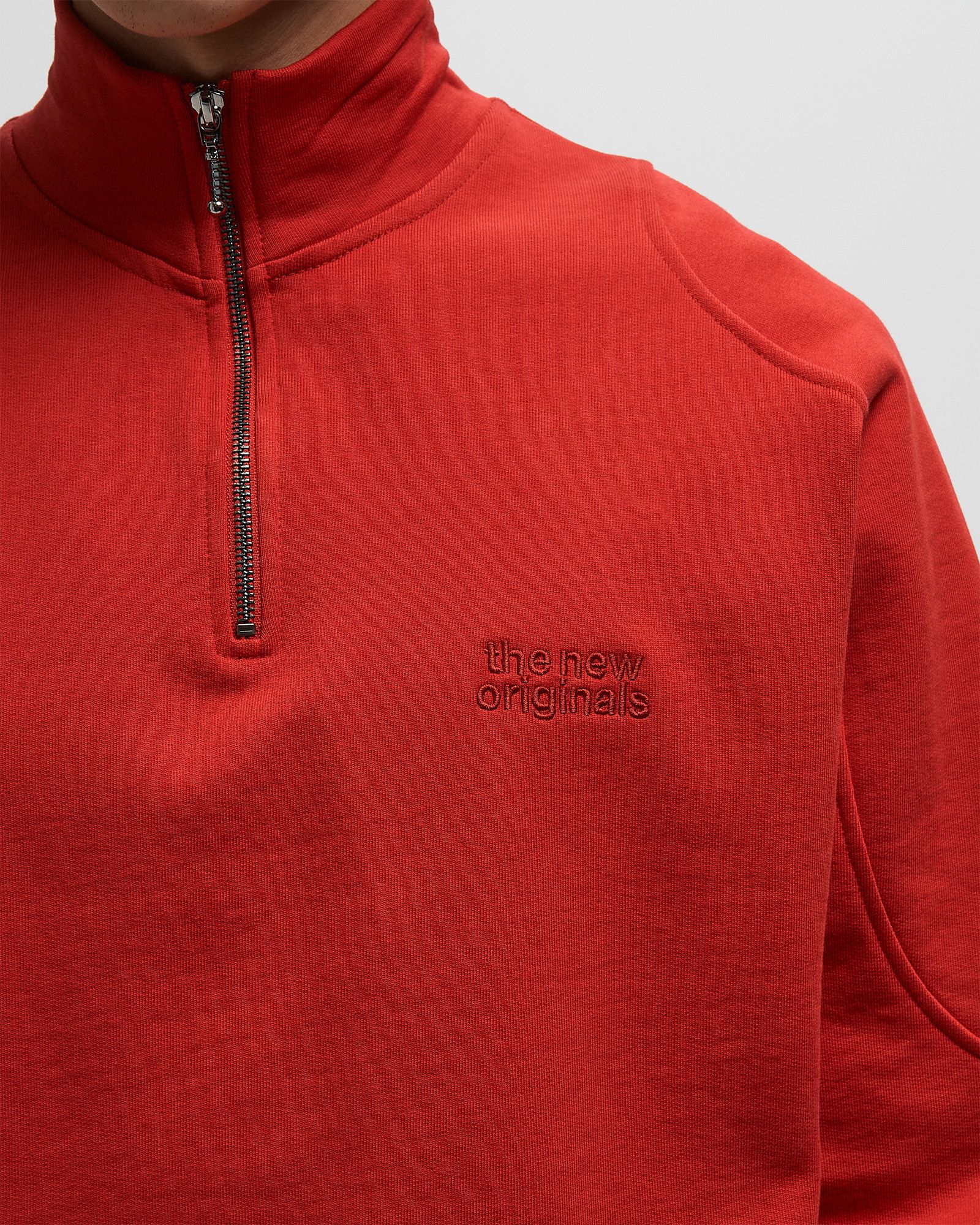 EMBLEM HALF-ZIP SWEATER