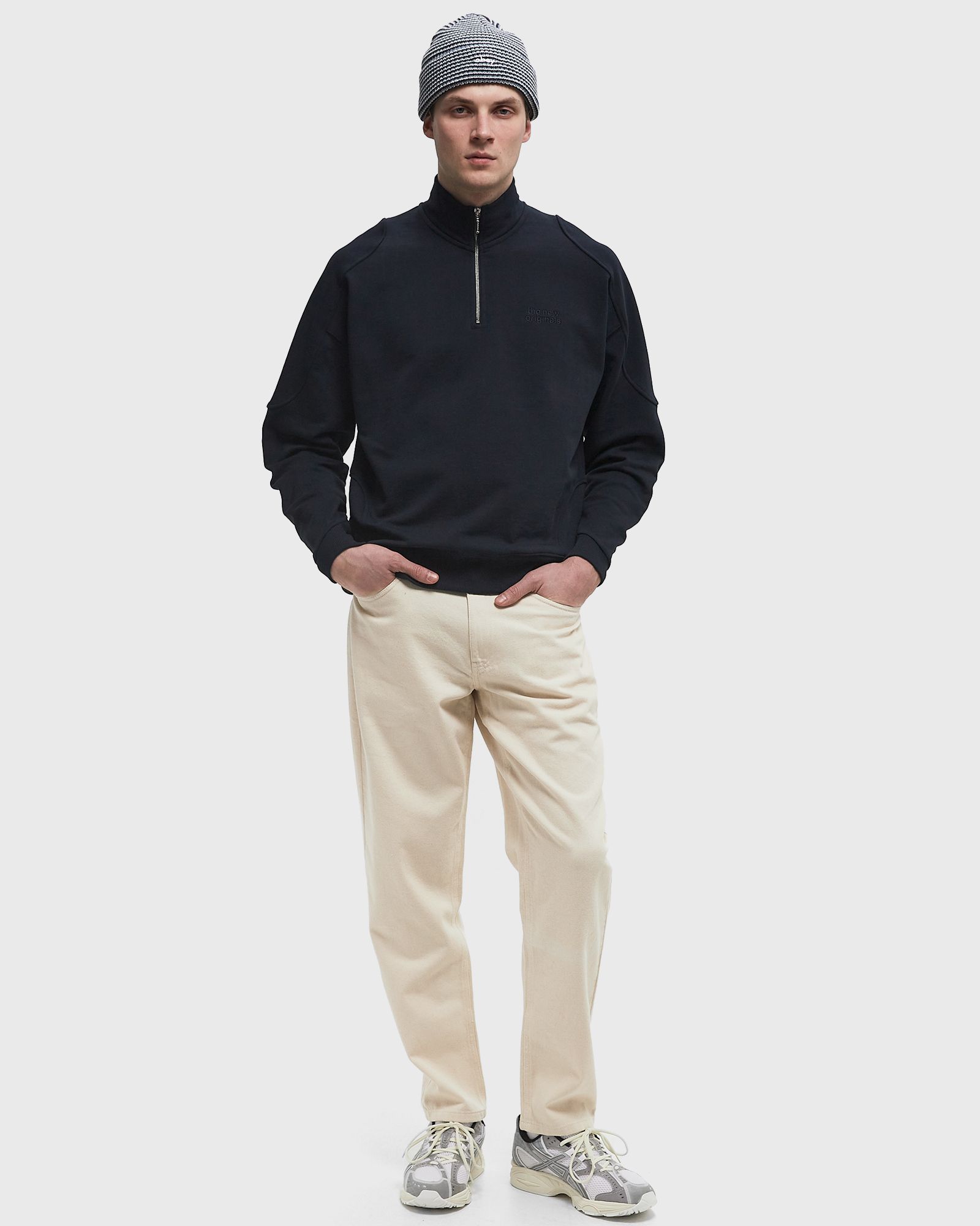 EMBLEM HALF-ZIP SWEATER