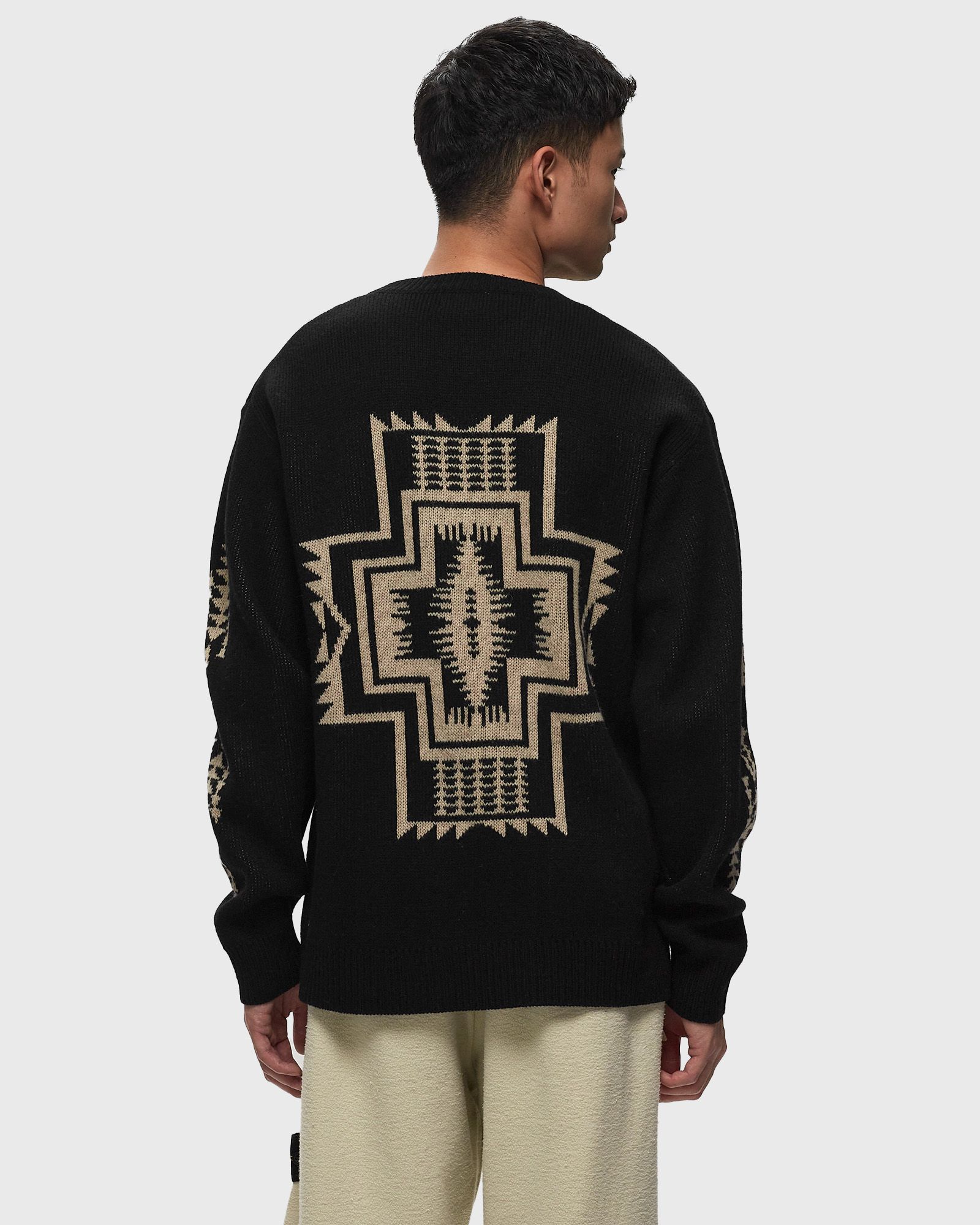 CREWNECK PULLOVER BLACK HARDING STAR