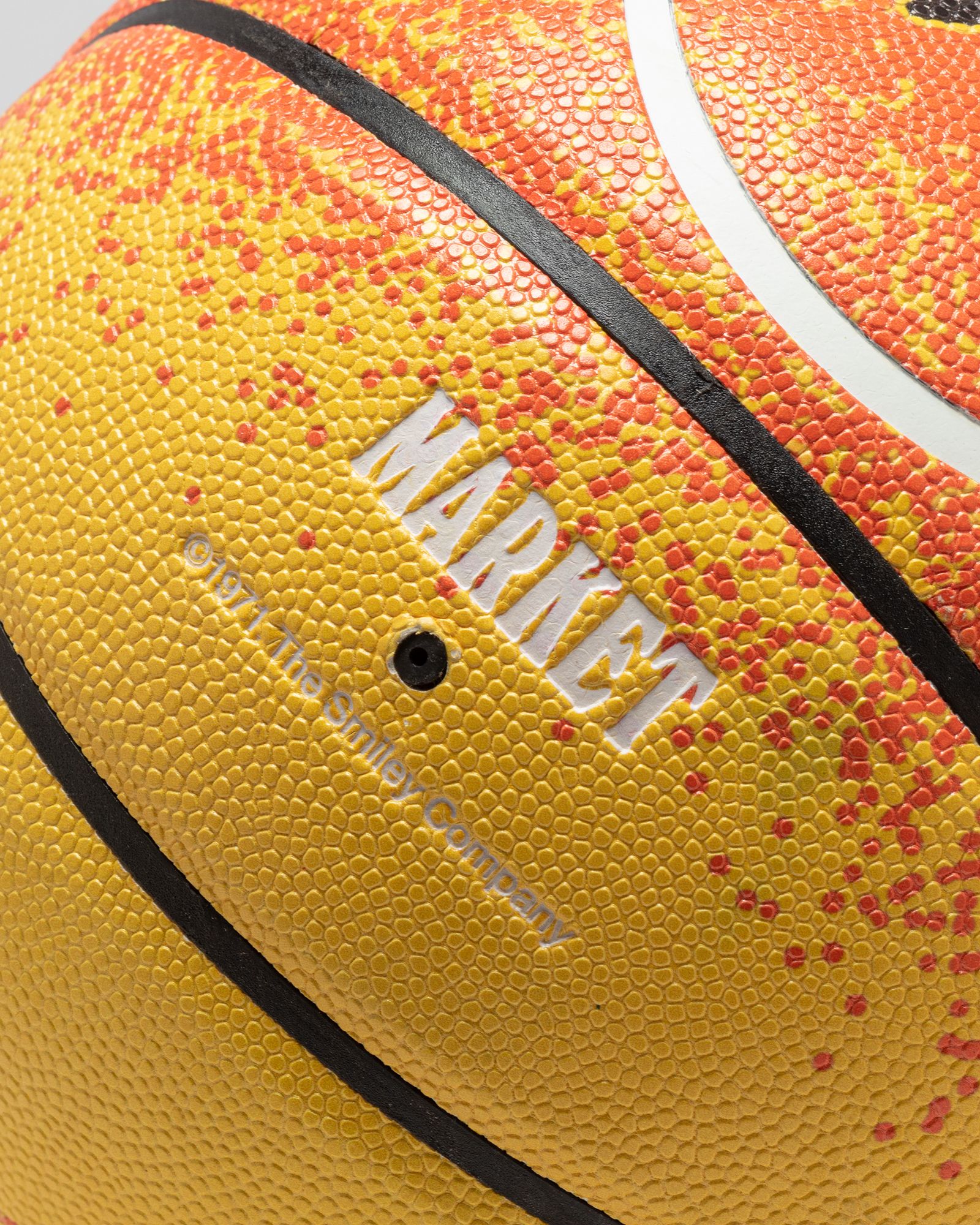 Smiley Market Flame Basketball