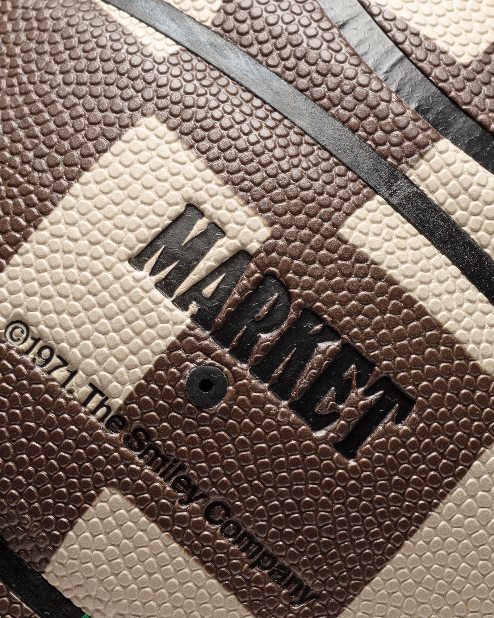 Smiley Chess Club Basketball SIZE 7