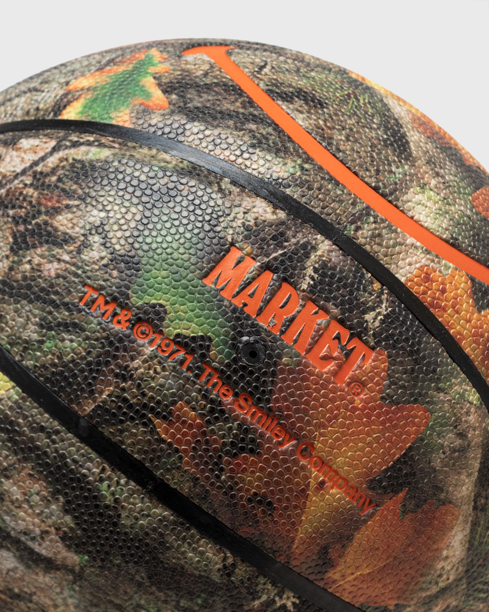 Smiley Fauxtree Basketball SIZE 7