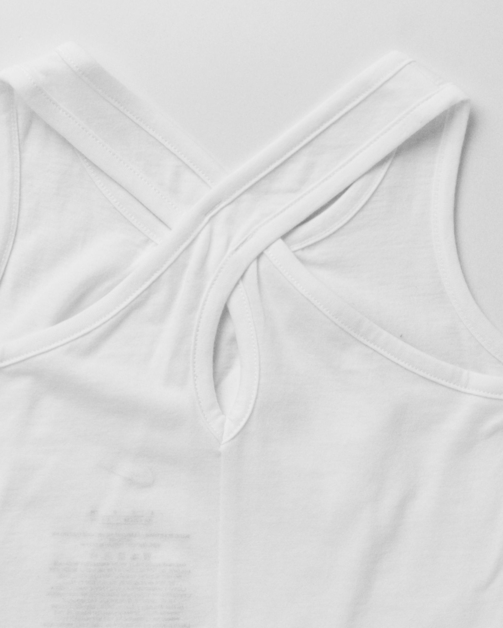 FREEZE TAG HEART TANK TOP