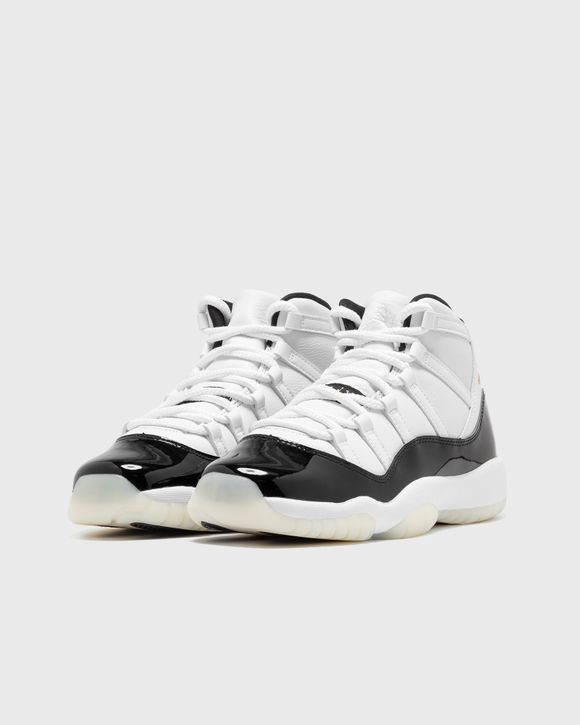 Black and white 11 jordans online