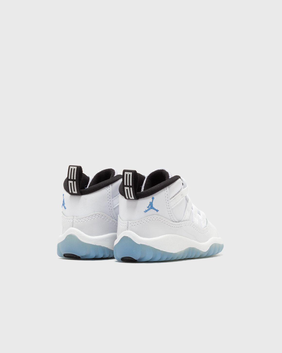 Jordan 11 retro white hotsell