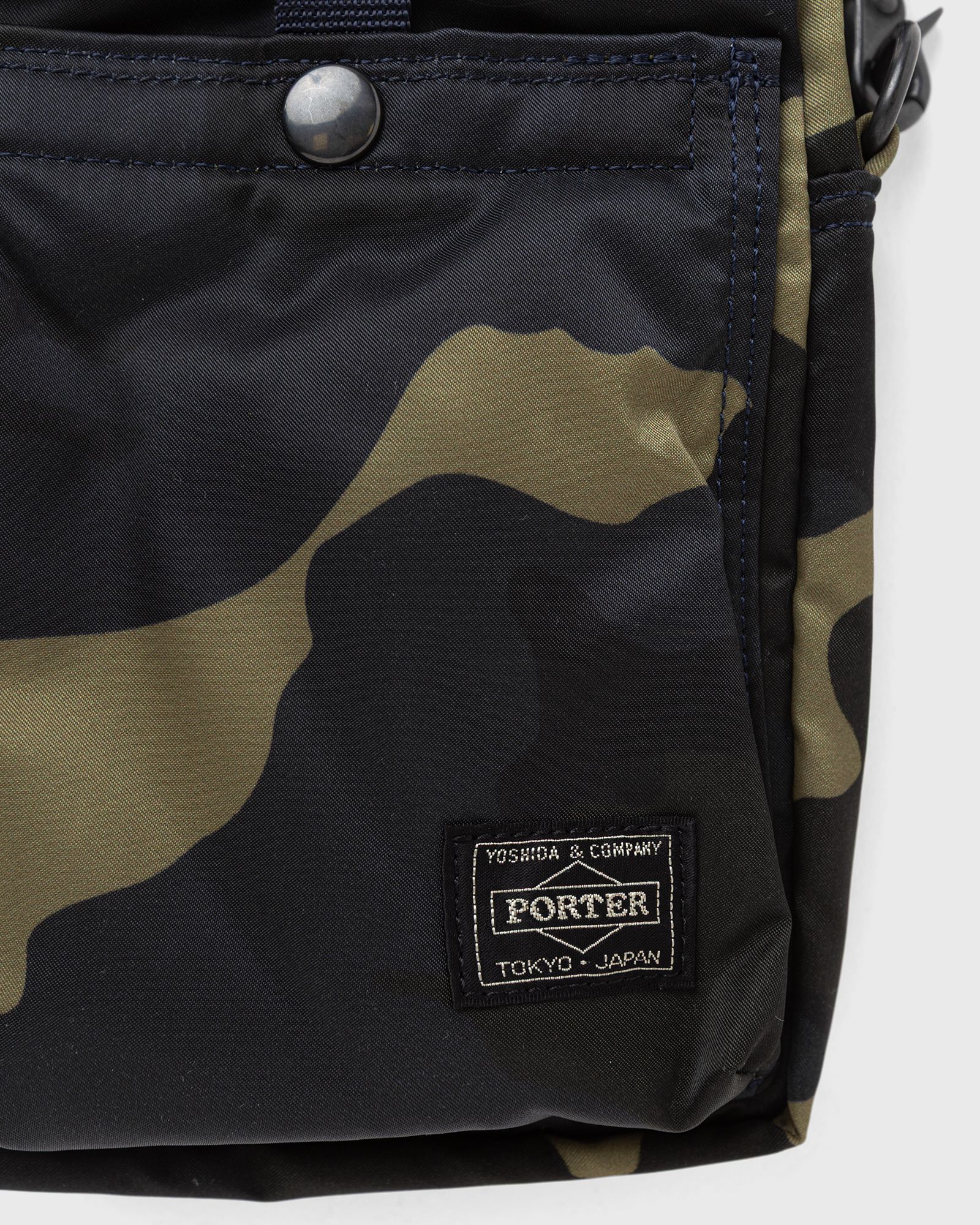 COUNTER SHADE SHOULDER BAG (VERTICAL)