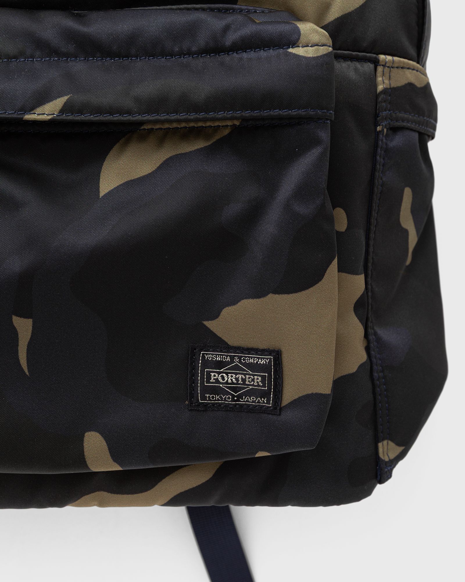 COUNTER SHADE DAYPACK